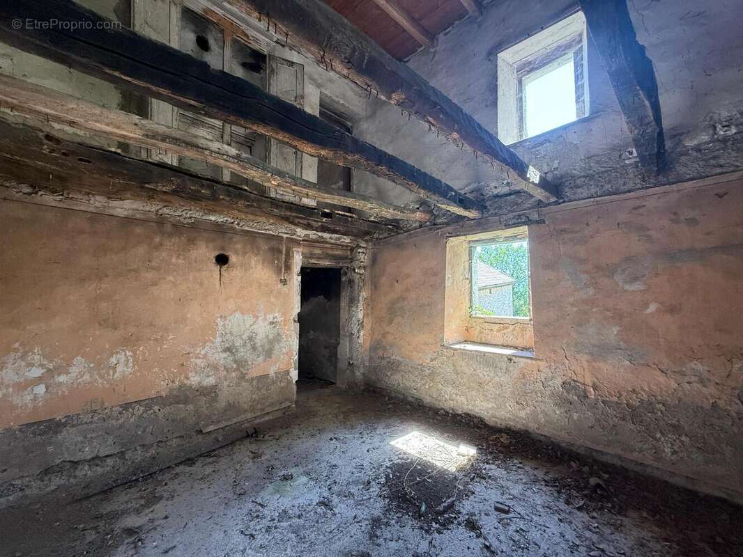 Maison 60 m² à Clarafond-Arcine  - photo 8