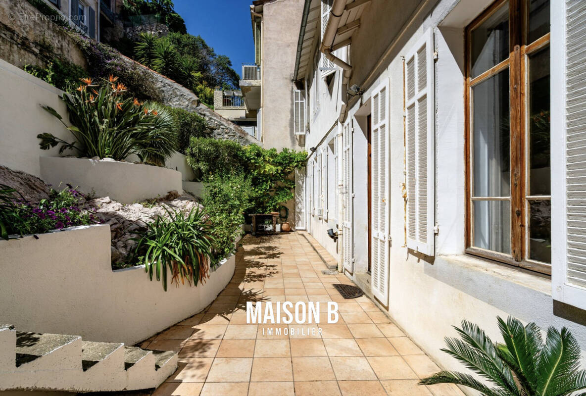 Appartement à MARSEILLE-6E
