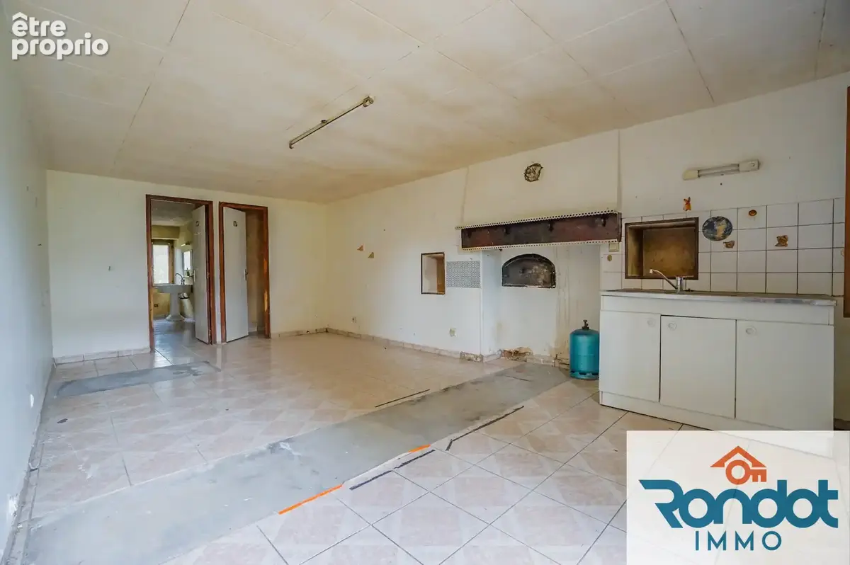 Maison 5 pièces / 2 chambres / 105 m2 / 1266 m2 terrain + grange - photo 4