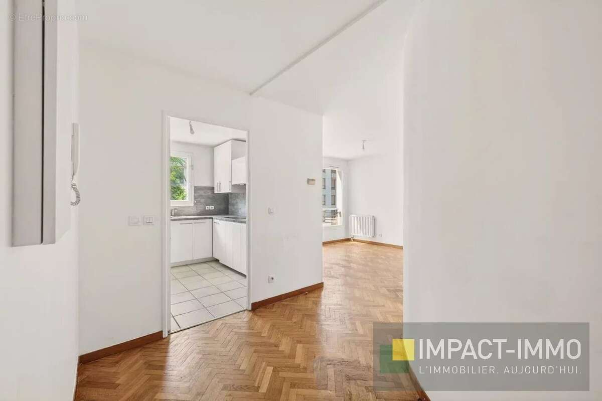 Appartement à LEVALLOIS-PERRET