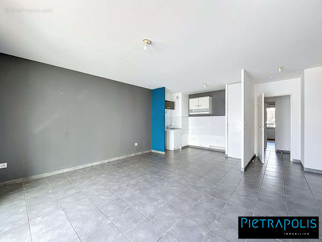Appartement à OULLINS