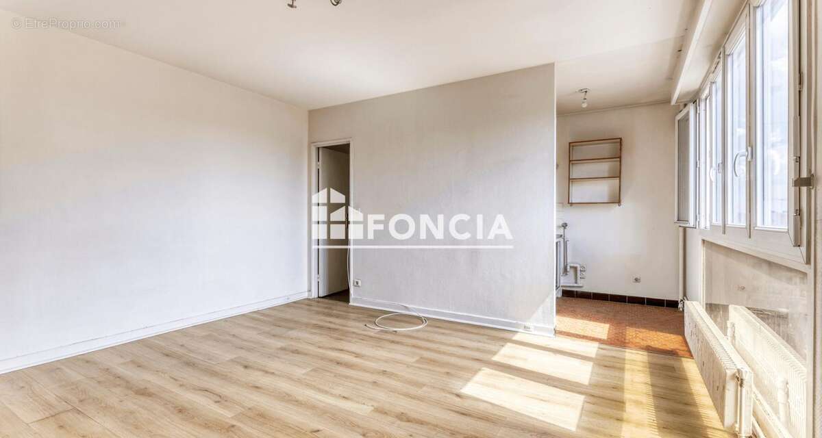 Appartement à ROSNY-SOUS-BOIS
