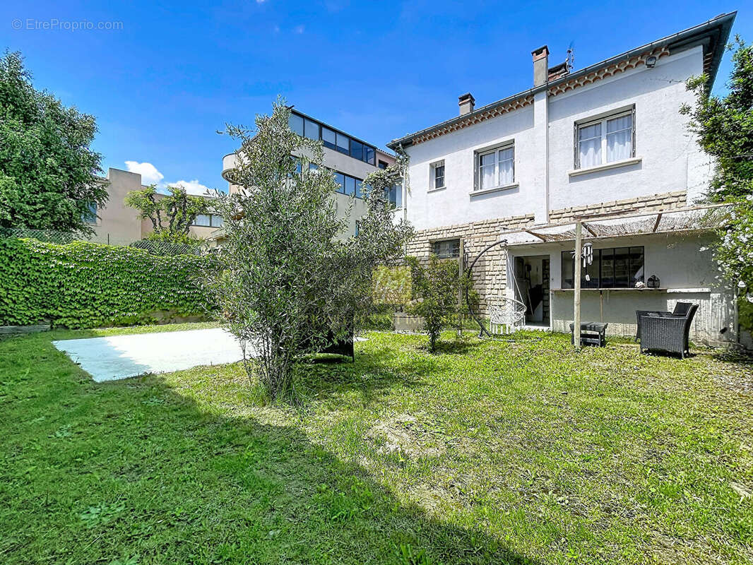 Carpentras maison de ville t6 115m² evolutive sur 370m² de terrain cloture - photo 17