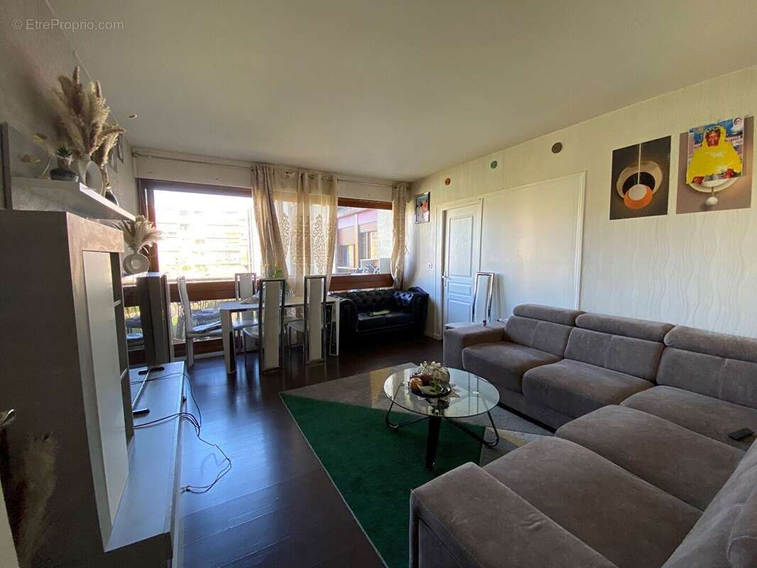 Appartement à RIS-ORANGIS