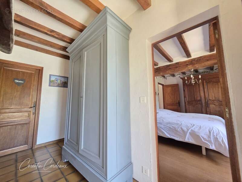 Maison de caractère en brique et silex – XIXe siècle – Environ 193 m² habitables – Terrain de 3 200 m² - photo 7
