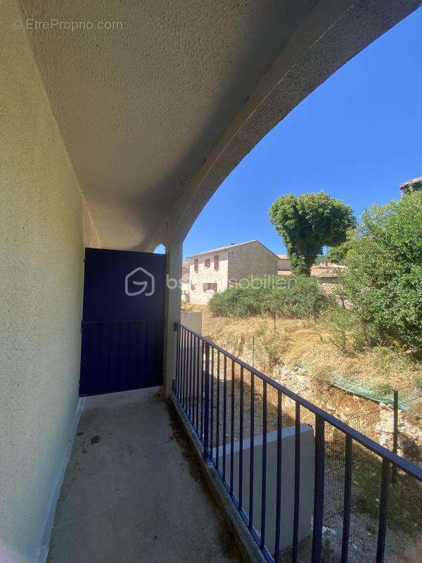 SAINT-CHRISTOL ((84) -  Créez votre T2 sur mesure ! Plateau sous forme d'appartement de 68 m² env. situé au 1er étage avec ascen - photo 17