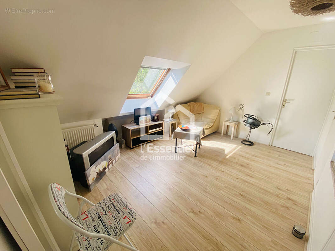 Maison à VERNEUIL-SUR-SEINE