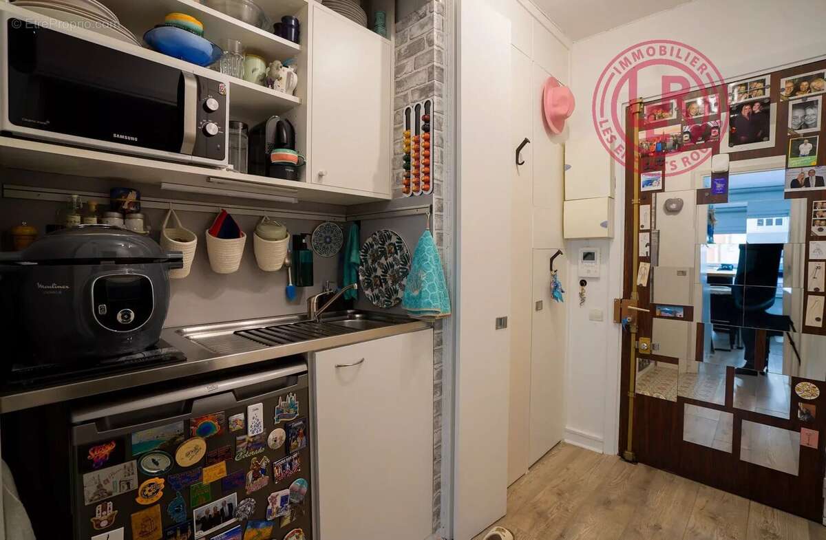 Appartement à PARIS-17E