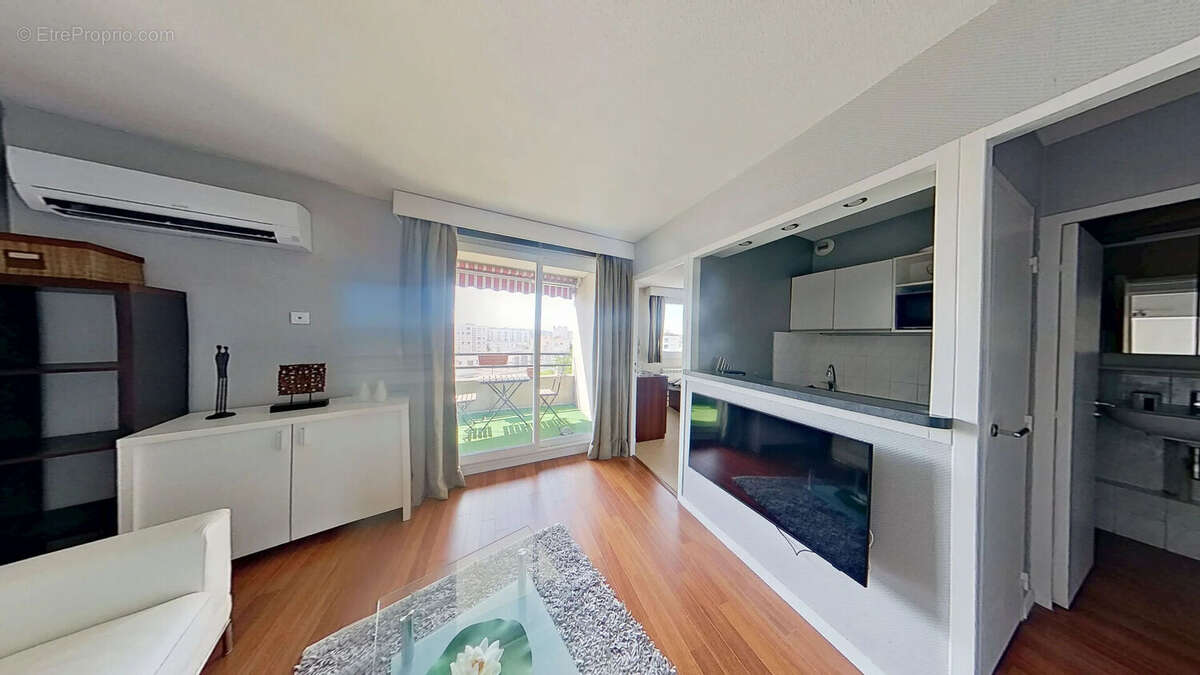 Appartement à LYON-8E