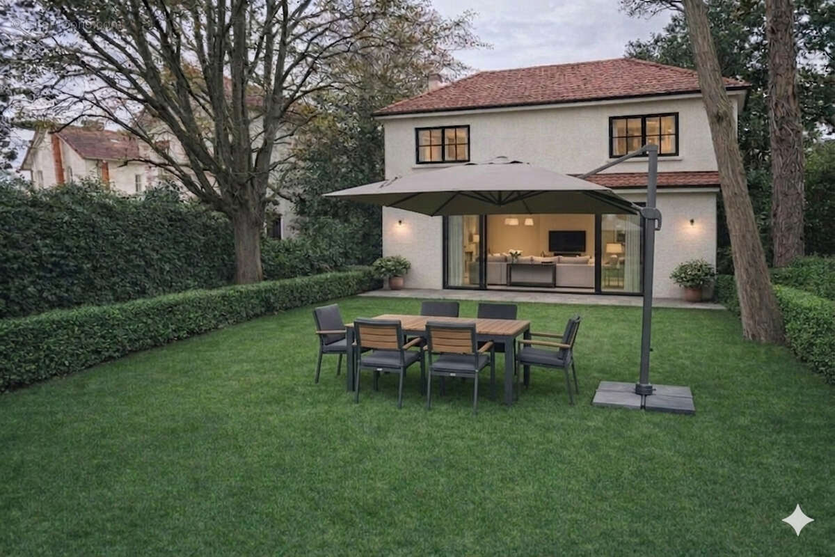 Terrain à CONFLANS-SAINTE-HONORINE