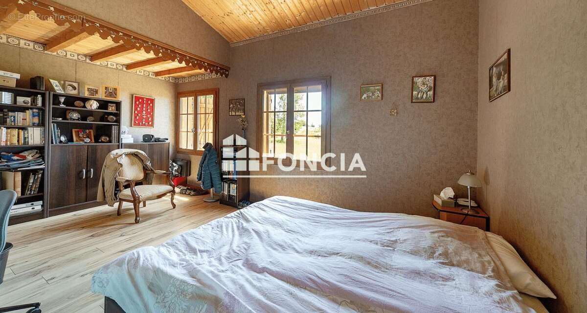 Maison à LA POMAREDE