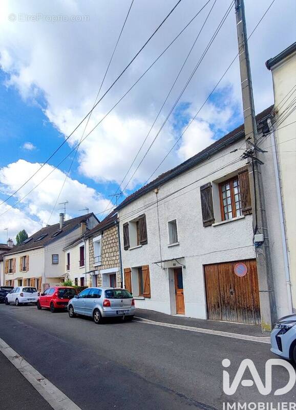 Photo 1 - Maison à EZANVILLE