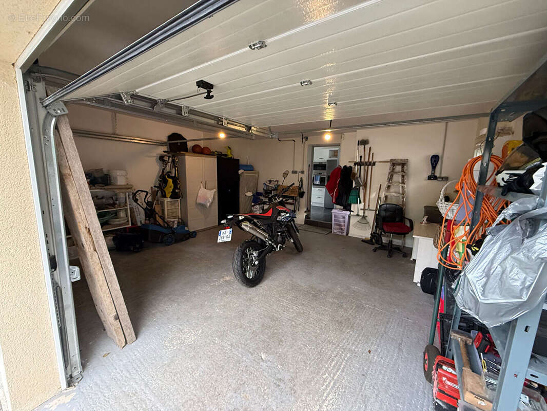 Maison à SAINT-CERGUES