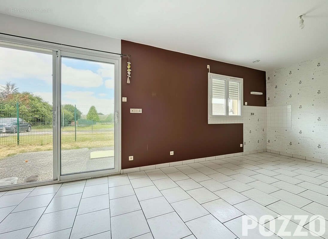 A vendre. st clair sur elle. plain-pied. 3 chb. centre bourg. - photo 8