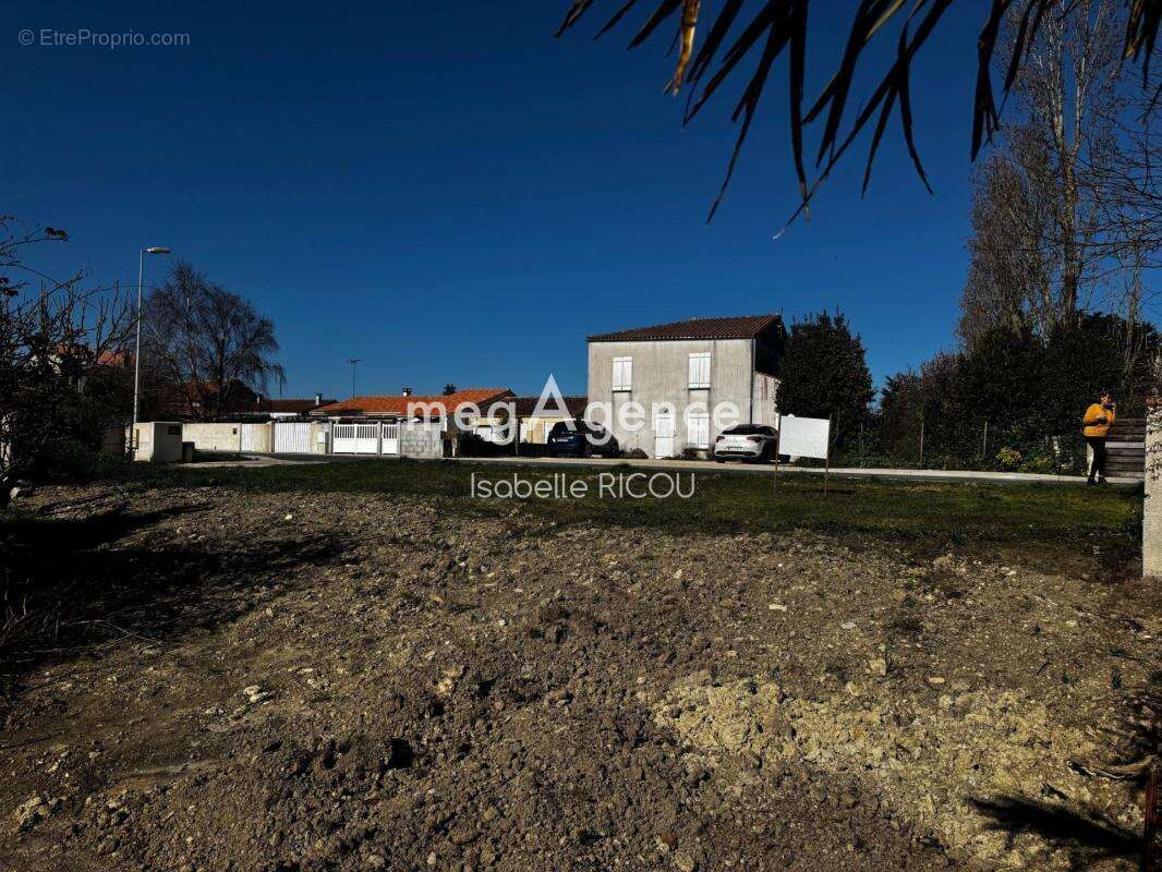 Terrain à SAINT-GEORGES-D'OLERON
