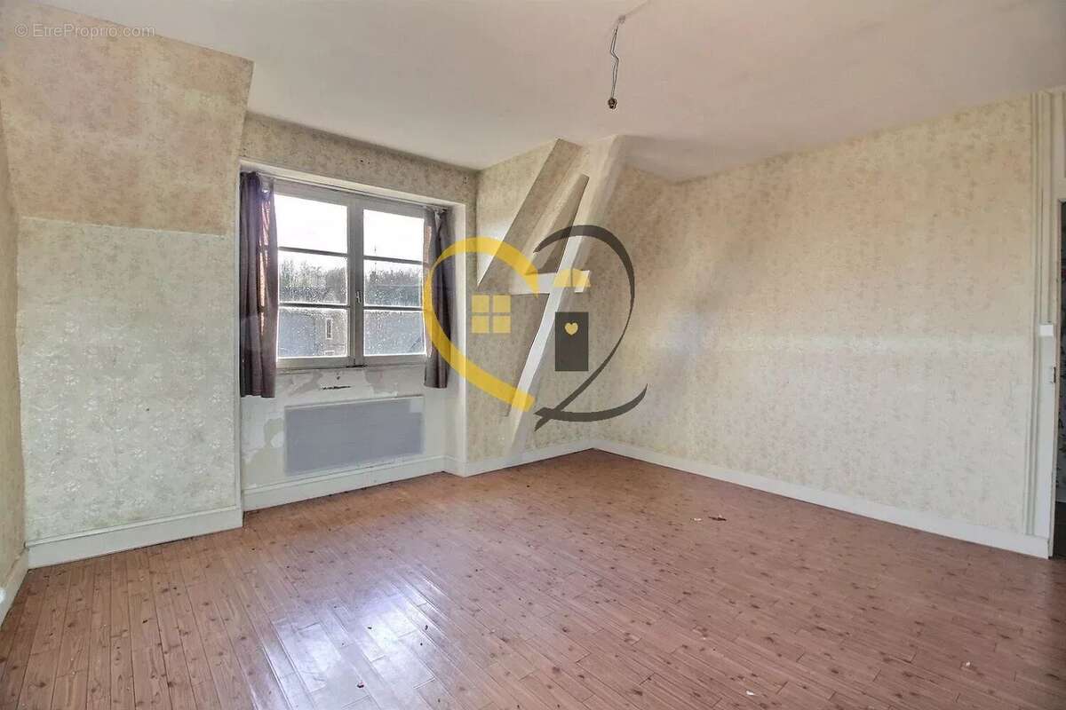 Maison à CHATEAUNEUF-SUR-CHER