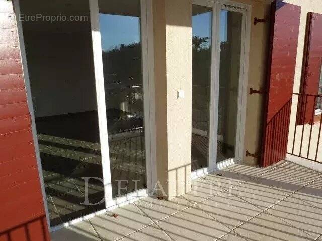 Appartement à LE ROURET