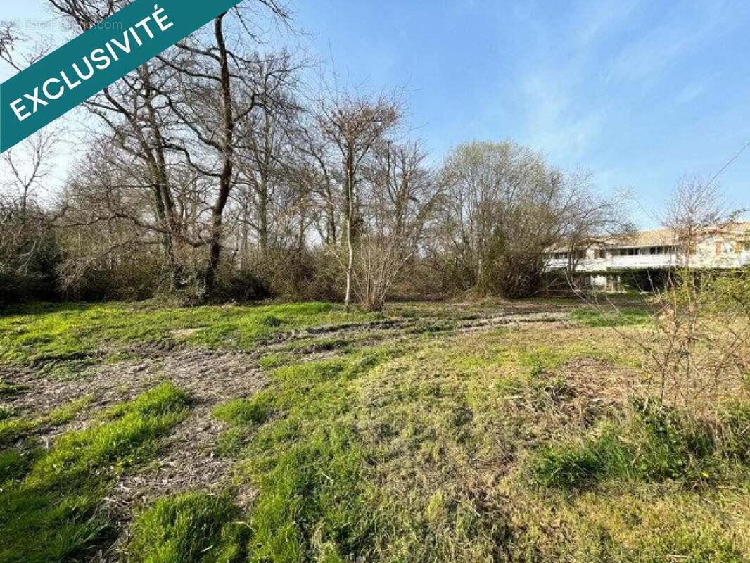 Photo 1 - Terrain à LANTON