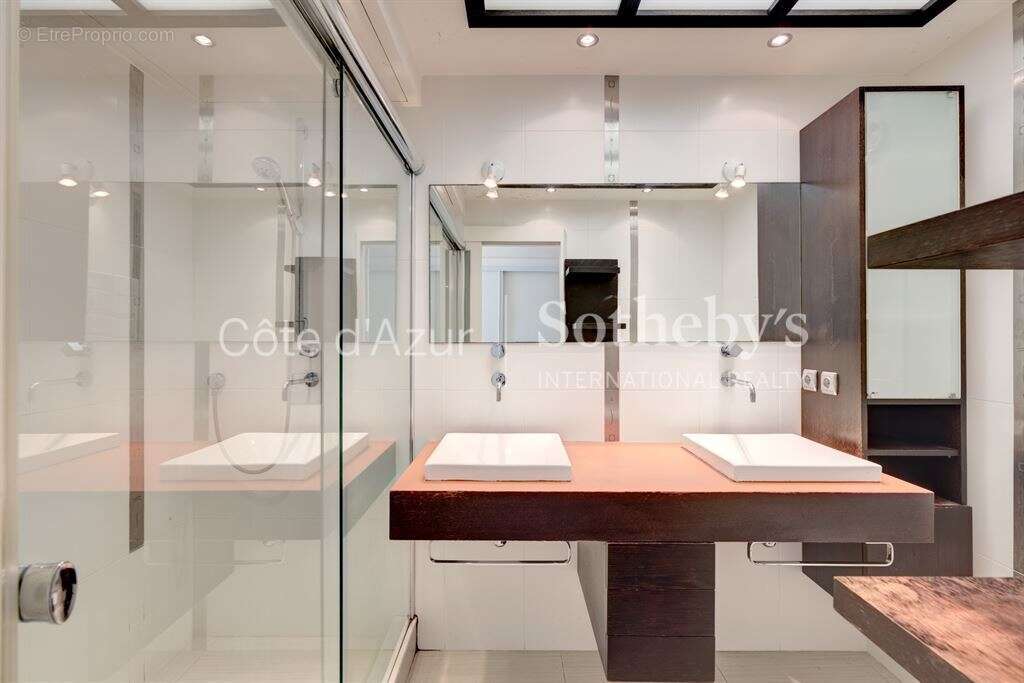 Appartement à LE CANNET