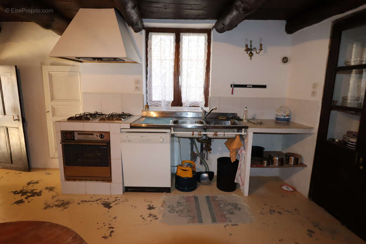 Maison à THORAME-BASSE