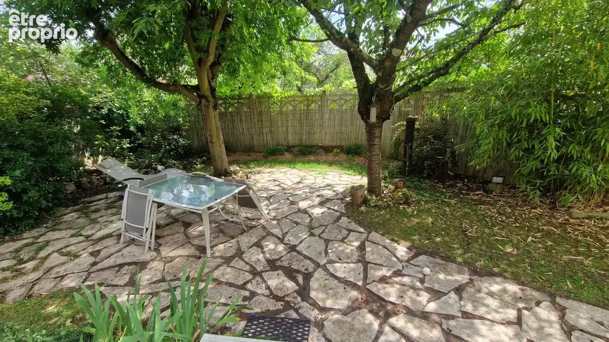 Meulière de 170m2 avec jardin et garage à 5 min à pied de la gare. - photo 16