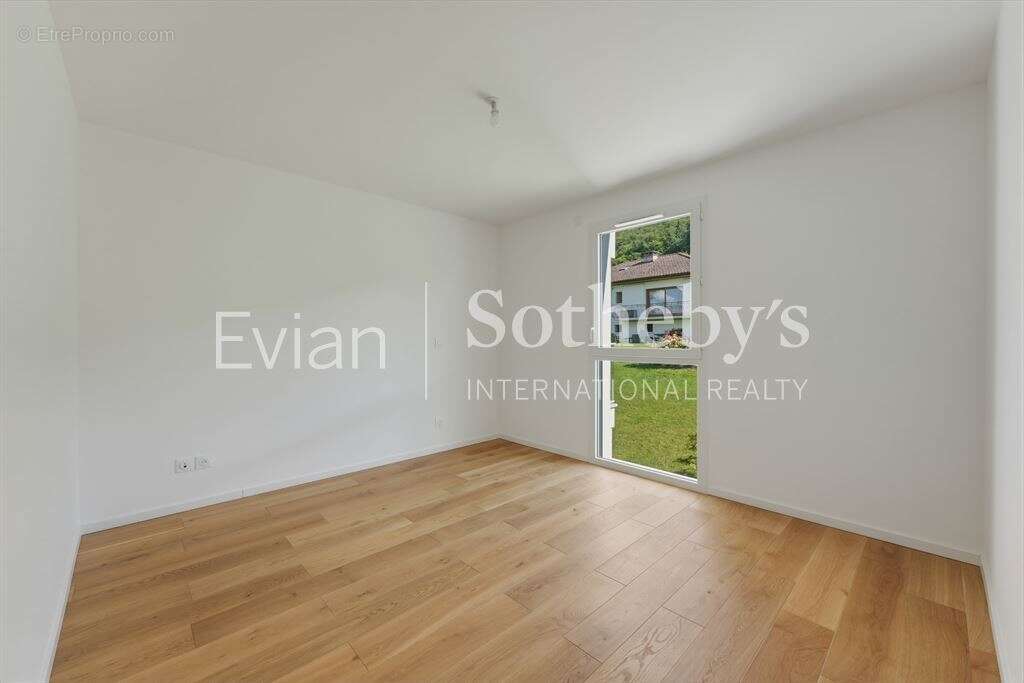 Appartement à EVIAN-LES-BAINS