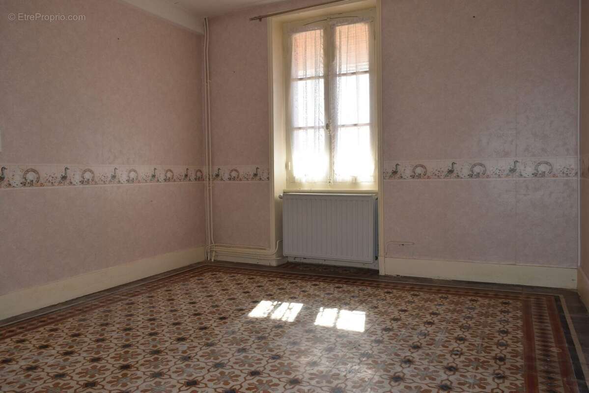 Maison 140 m² à Changy  - photo 5