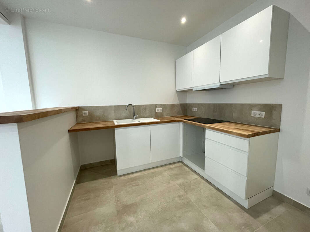 Maison à SAINTE-SAVINE