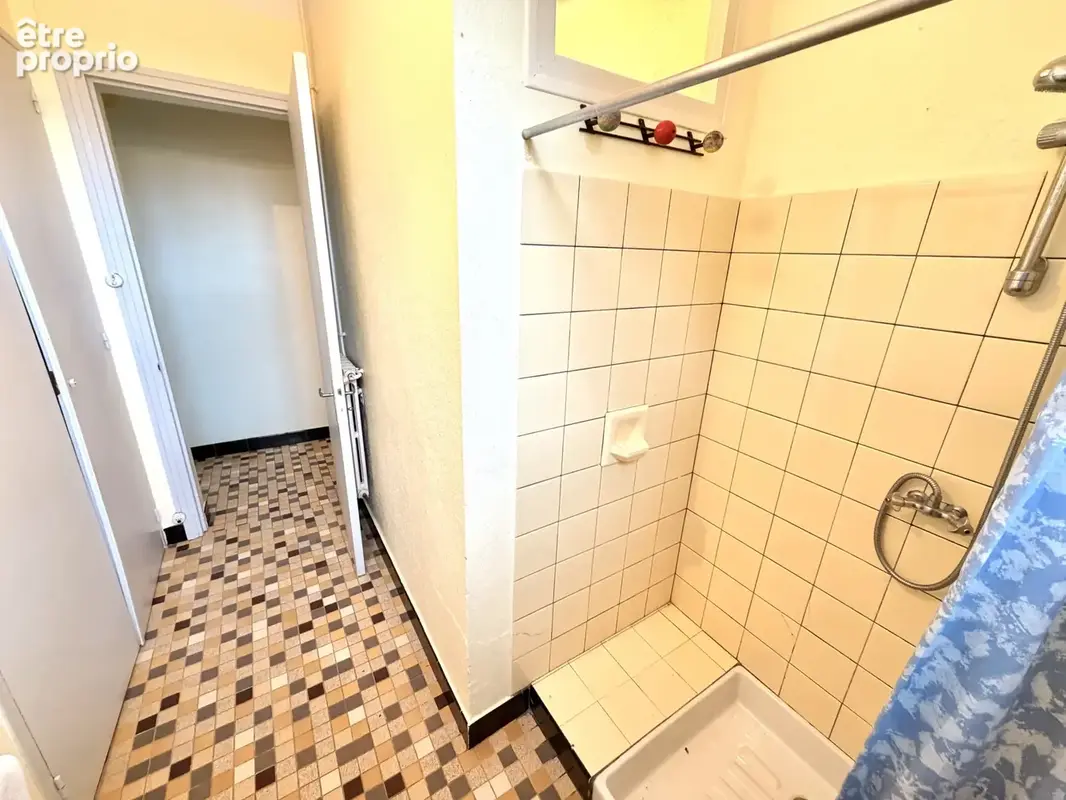 Ensemble immobilier avec deux maisons et nombreuses dépendances - photo 24