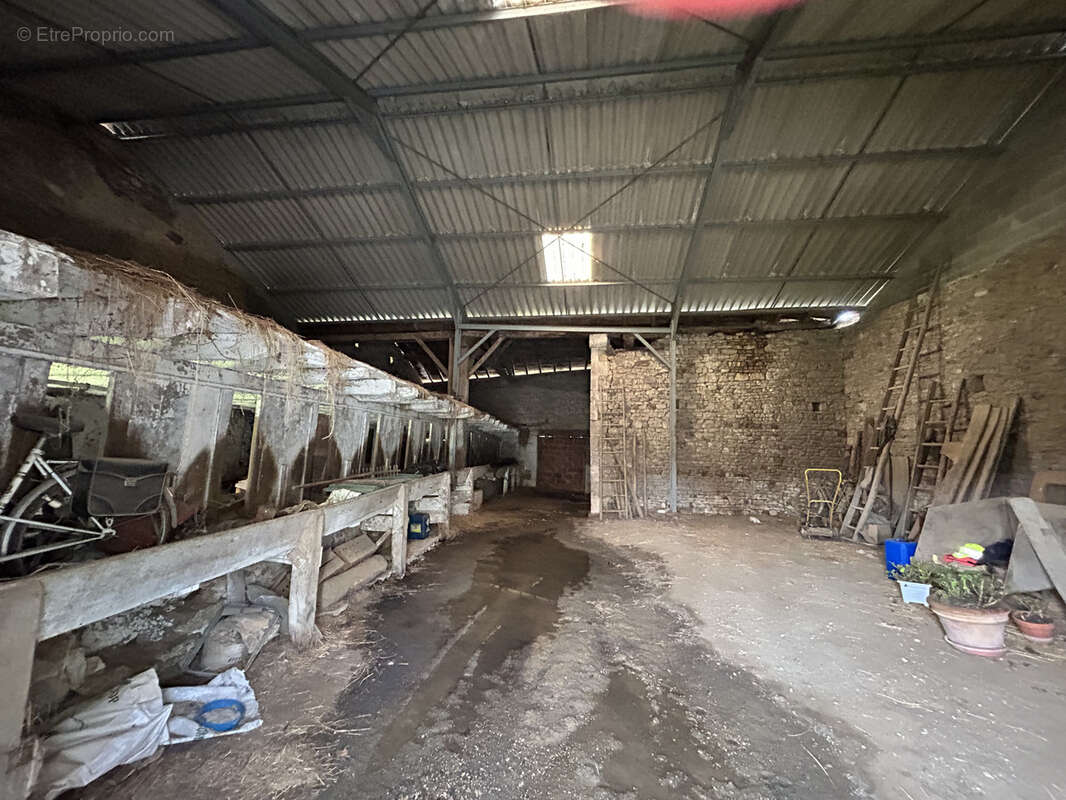 Maison à SAINT-LAURENT-DE-CERIS