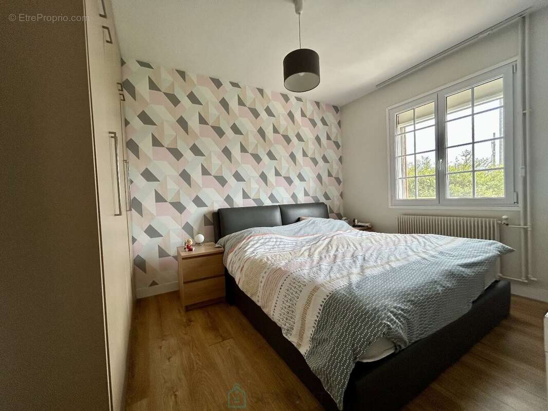 Jolie Maison de campagne individuelle avec double garage. - photo 11