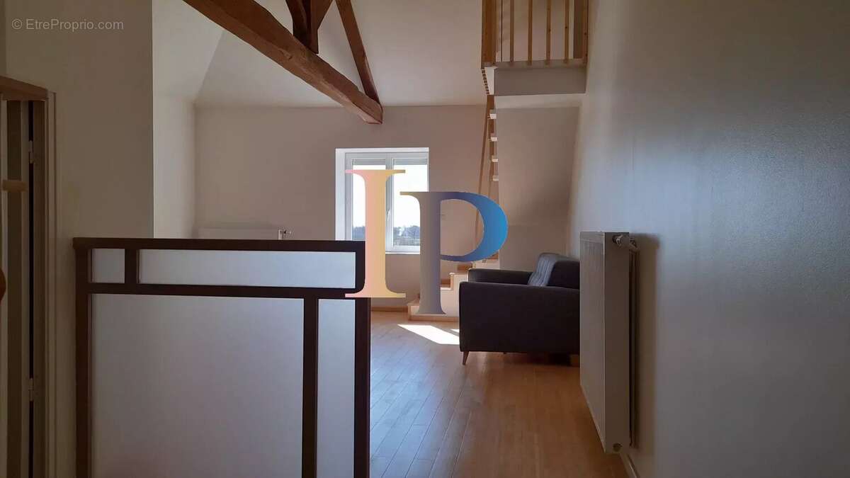 Maison à LA CLAYETTE