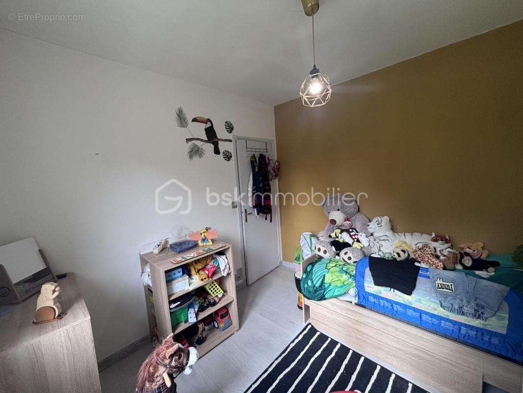 Maison à SAINT-LAURENT-EN-GATINES