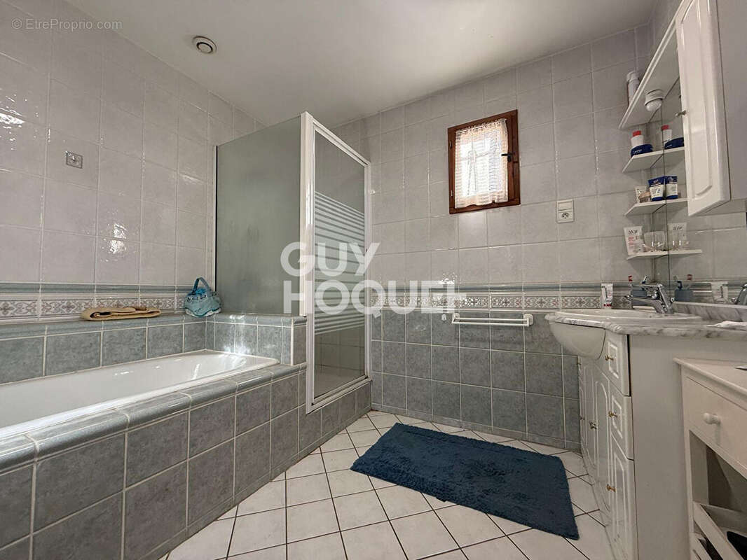 Maison à GRESY-SUR-AIX