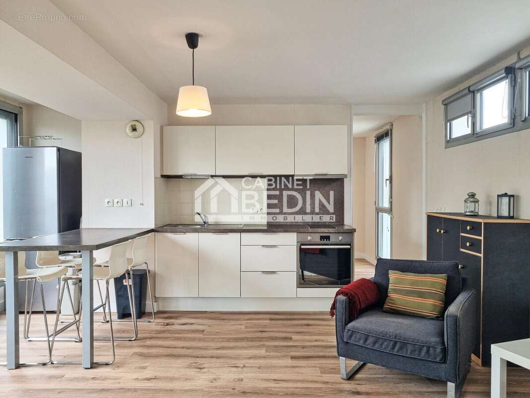 Appartement à BORDEAUX