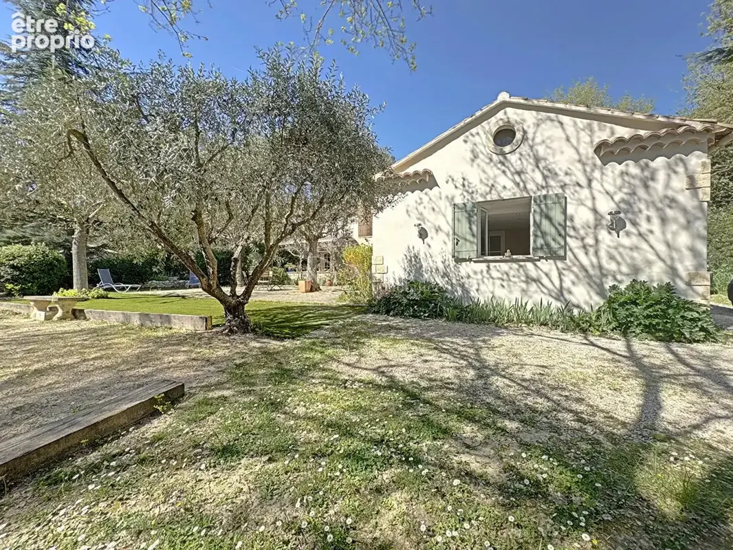 Maison de charme avec piscine Cadenet  - cadre paisible et privilégié - photo 9