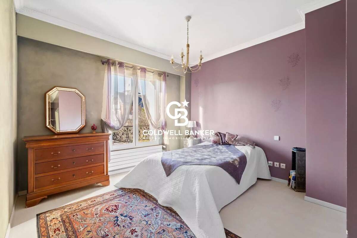 Maison à LE VESINET