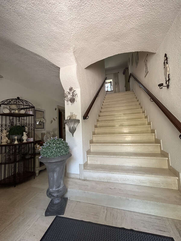 Maison à MIRMANDE