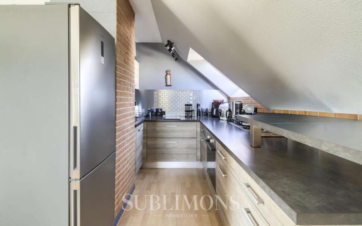 Appartement T2 - Coup de Coeur en Dernier Étage avec Terrasse ? - photo 5