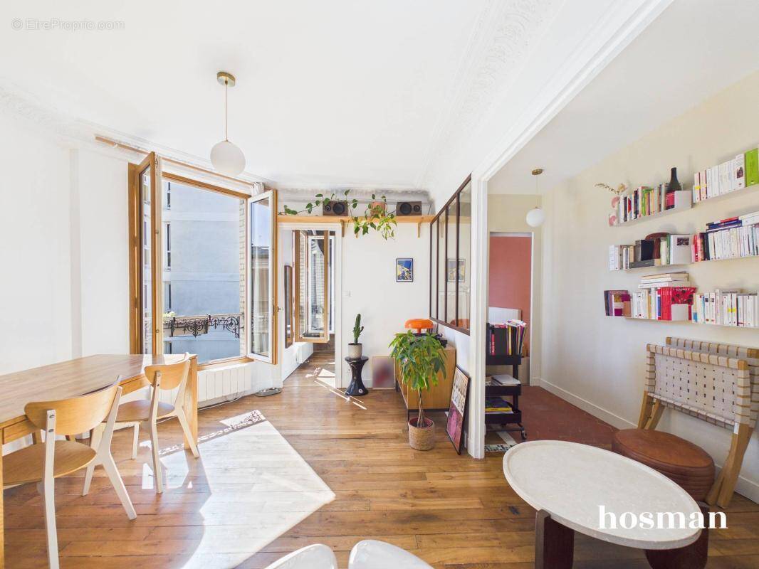 Appartement à PARIS-20E