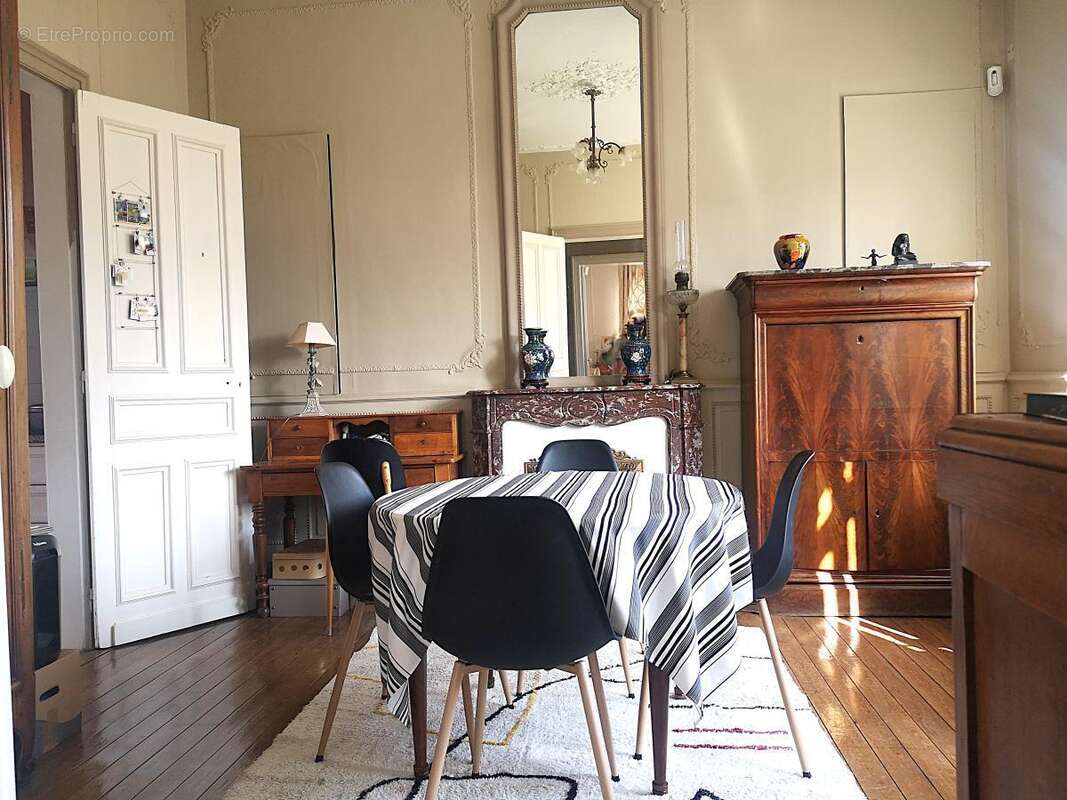 Maison 188 m² à Rieux-En-Cambresis  - photo 8