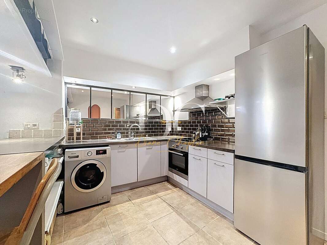 Appartement à L'ISLE-SUR-LA-SORGUE