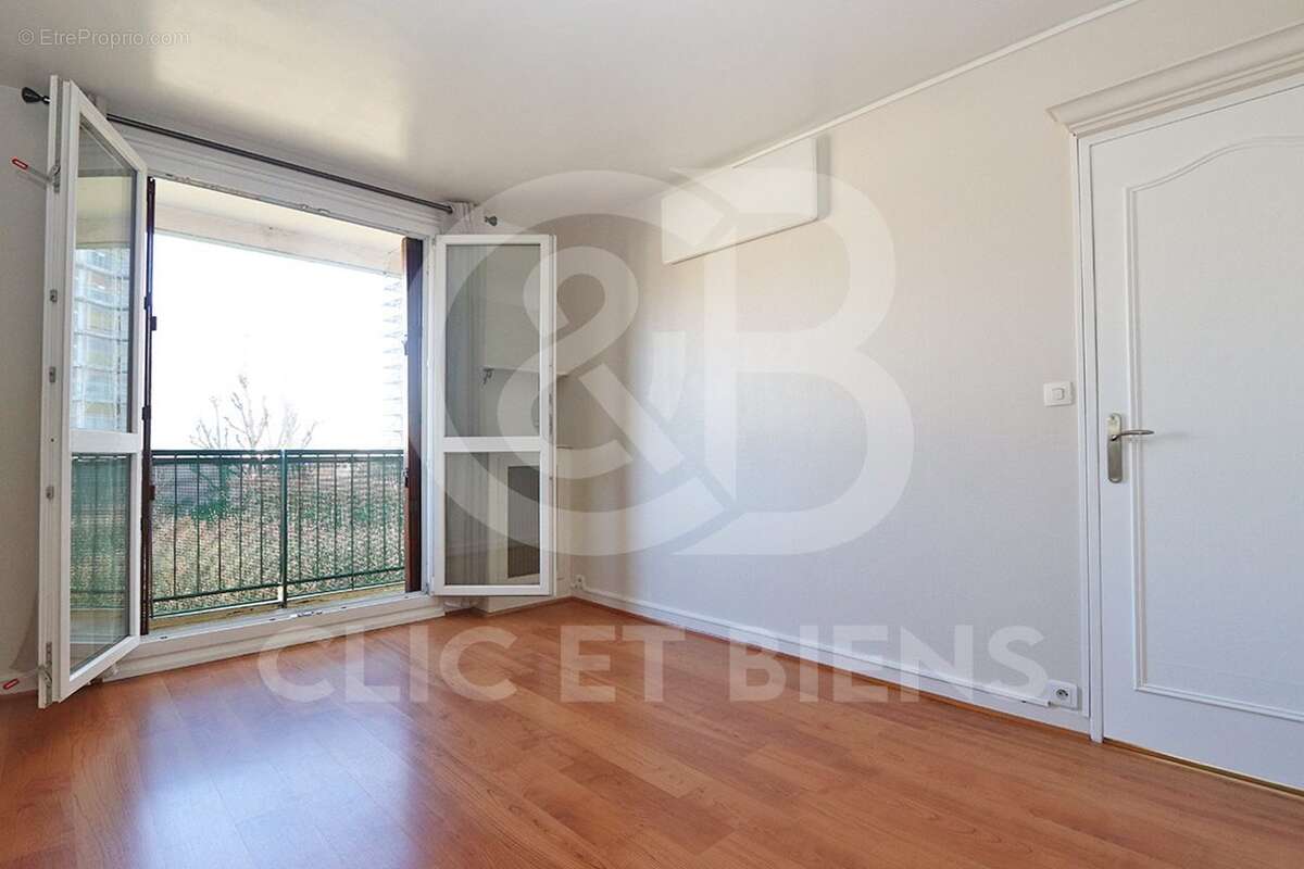 Appartement à CHAVILLE