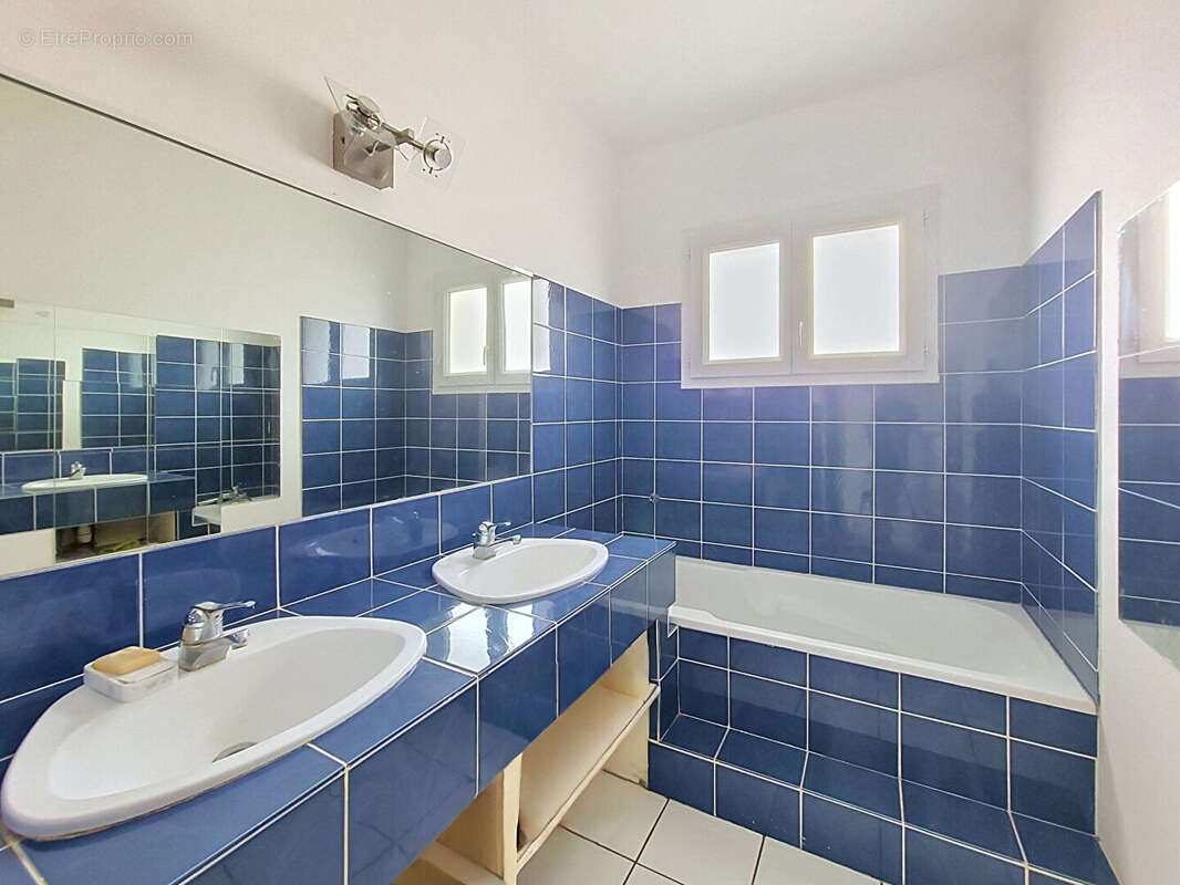 Maison à BLANQUEFORT