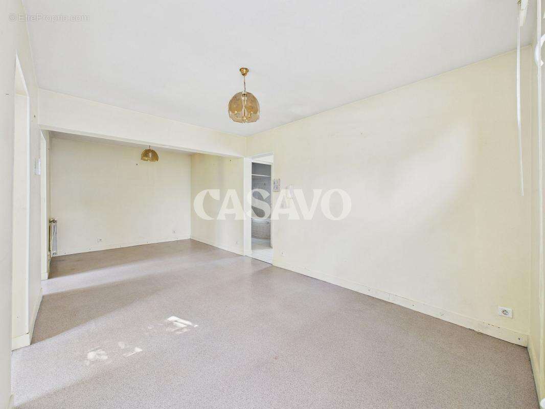 Maison à CHENNEVIERES-SUR-MARNE