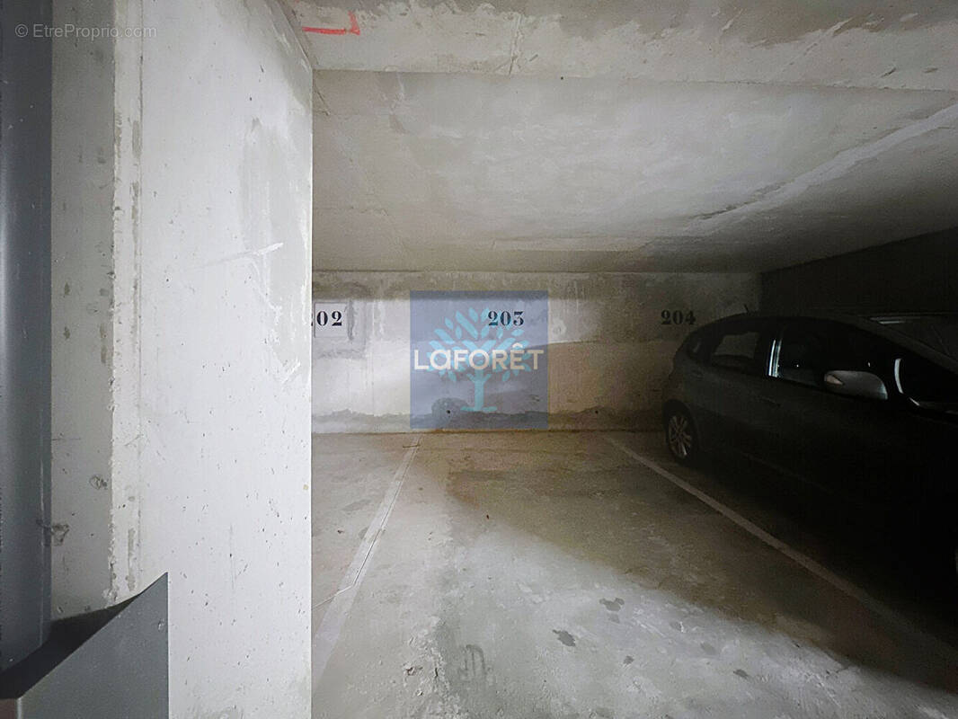 Parking à PONTOISE