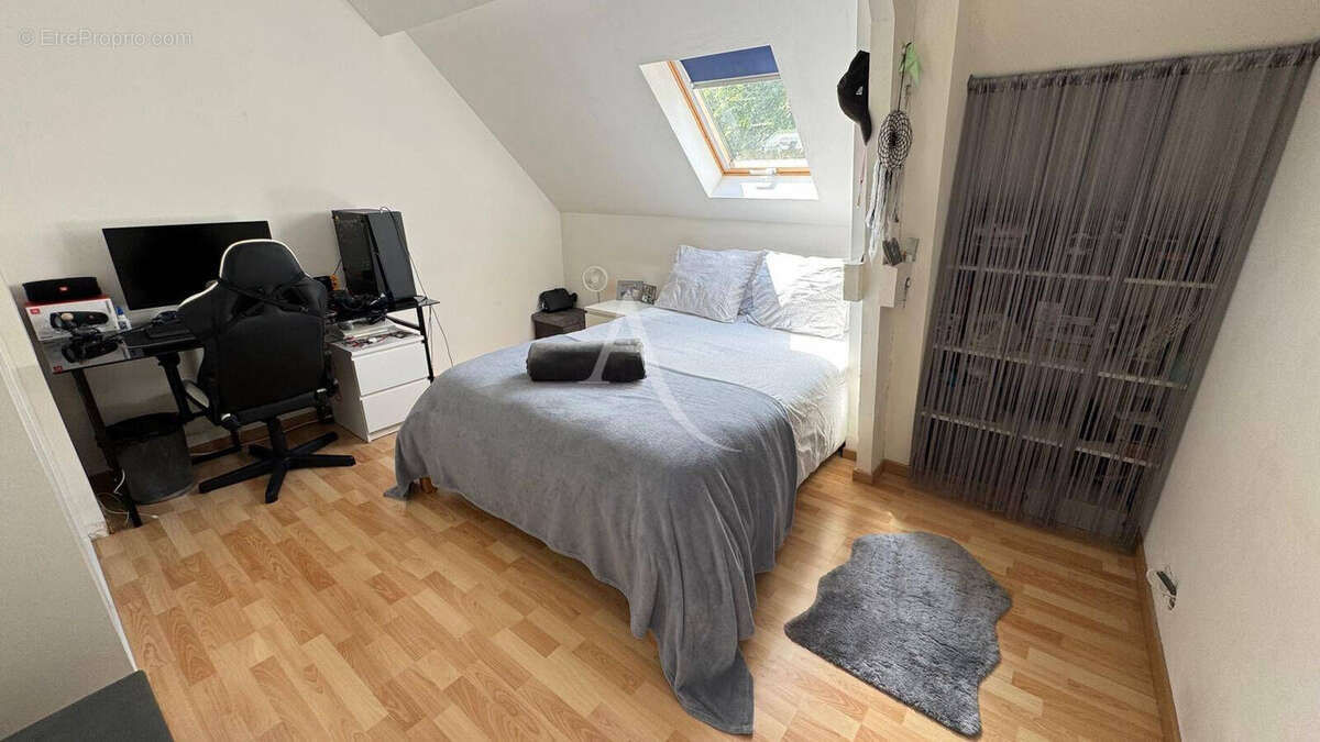 Maison à OZOIR-LA-FERRIERE