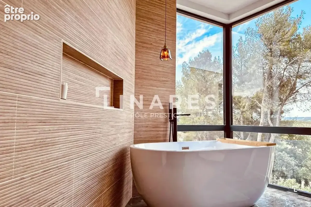 DESIGN & VIEW - Villa T7 de 250m2 - Vue Sainte Victoire - Terrain 2470m2 - Piscine - 13710 FUVEAU - photo 16