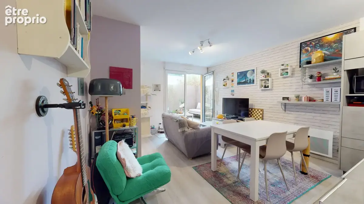 Centre ville de BOIS D'ARCY - Appartement 2P avec terrasse - photo 2