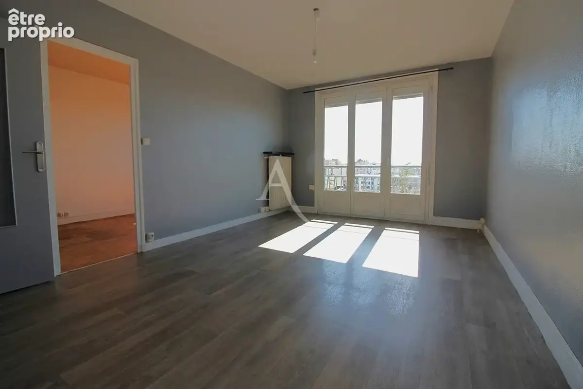 Appartement traversant Chalon Sur Saône T3 - Saint-Jean-des-Vignes - photo 4